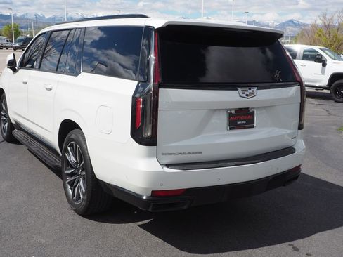 Used 2021 Cadillac Escalade ESV Sport w/ Driver Assist Tech Package AWD/4WD image 5