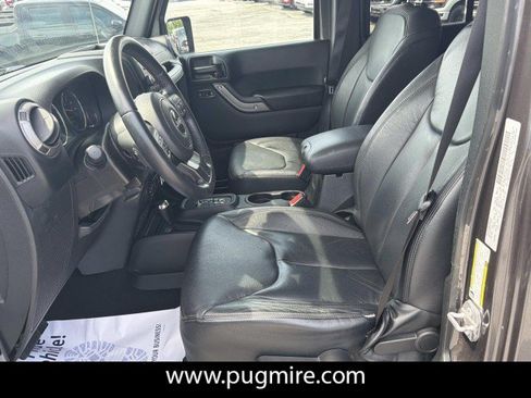 Used 2018 Jeep Wrangler Unlimited Sport S AWD/4WD image 9