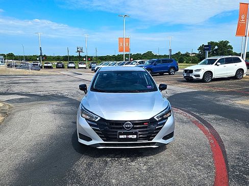 Used 2024 Nissan Versa SR FWD image 2