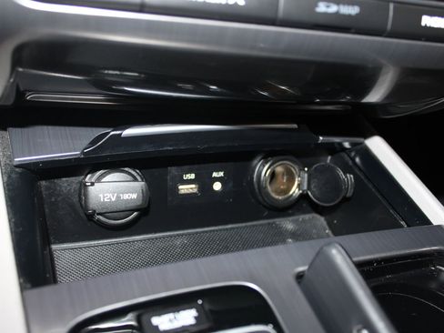 Used 2018 Genesis G80 3.8 image 20