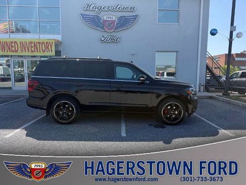Certified 2024 Ford Expedition Limited AWD/4WD image 1