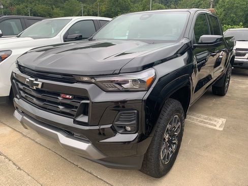 New 2026 Chevrolet Colorado Z71 image 2