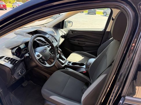 Used 2016 Ford Escape S image 5