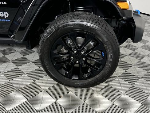 Certified 2023 Jeep Wrangler Unlimited Sahara image 11