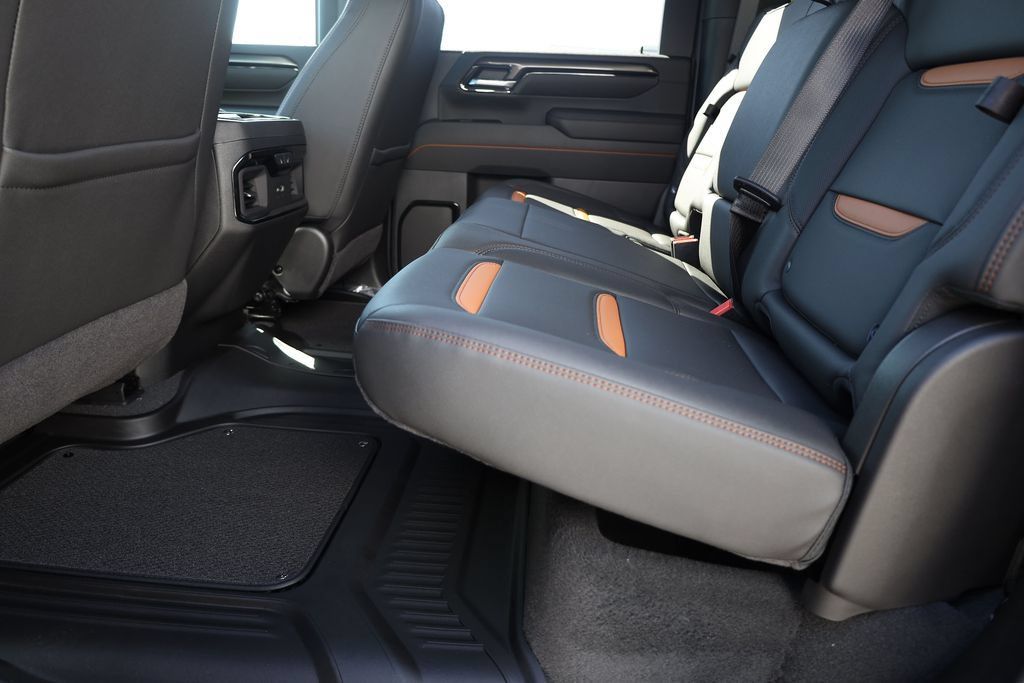 New 2026 GMC Sierra 3500 AT4 w/ AT4 Premium Plus Package AWD/4WD image 18