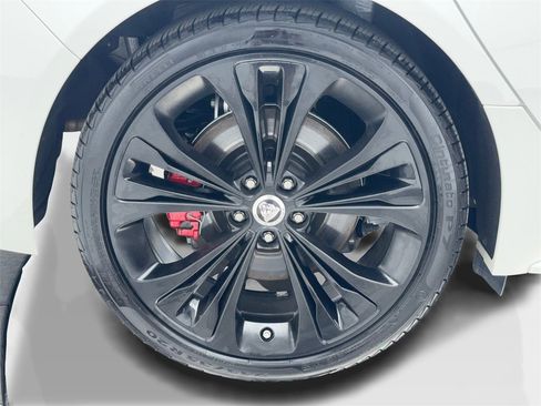 Used 2024 Jaguar XF R-Dynamic SE image 53