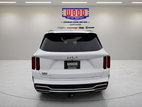 Used 2023 Kia Sorento S w/ Panoramic Sunroof Package FWD image 6
