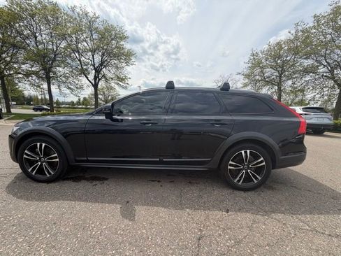 Used 2019 Volvo V90 T5 Cross Country w/ Protection Package Premier AWD/4WD image 11