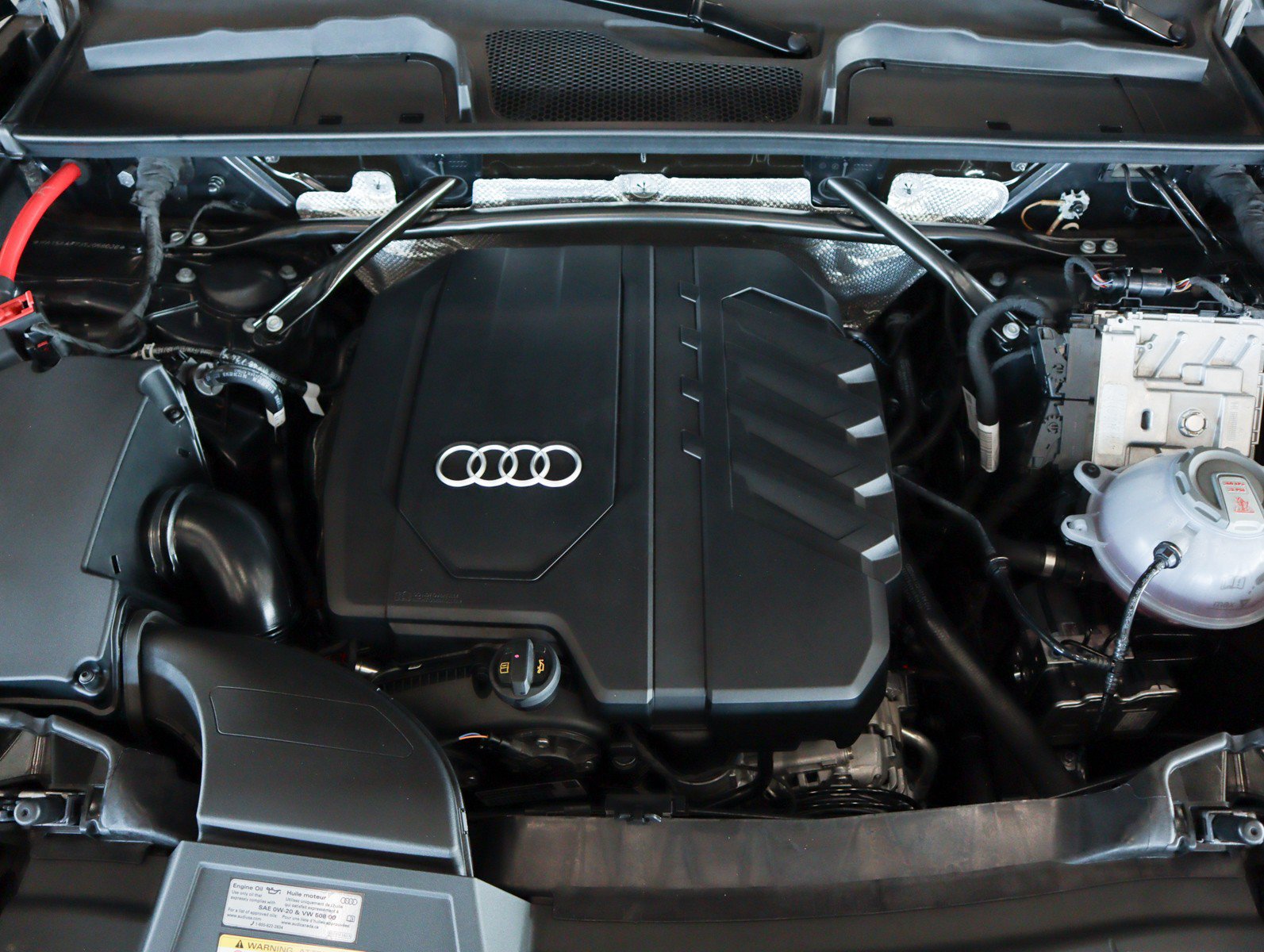 Used 2025 Audi Q5 2.0T Premium Plus w/ Premium Plus Package AWD/4WD image 4