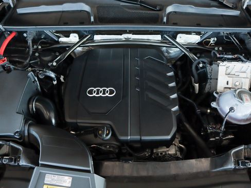 Used 2025 Audi Q5 2.0T Premium Plus w/ Premium Plus Package AWD/4WD image 4