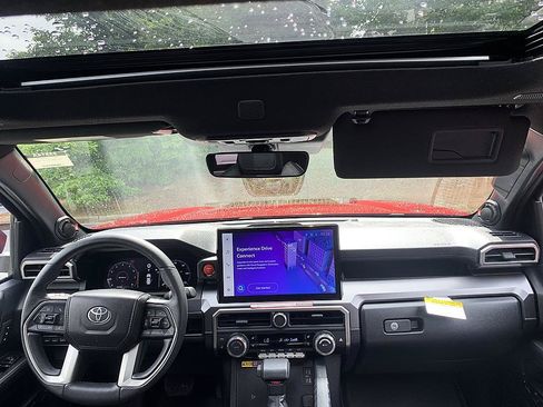 Certified 2025 Toyota 4Runner TRD Off-Road Premium AWD/4WD image 18