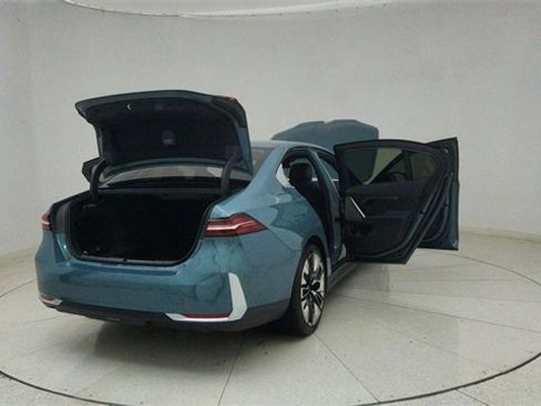 Used 2026 BMW 540i xDrive 540i xDrive image 74