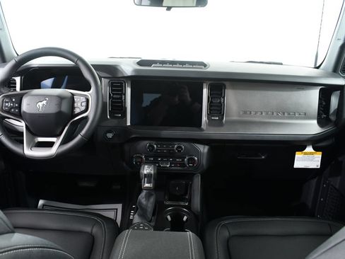 New 2026 Ford Bronco Badlands AWD/4WD image 7