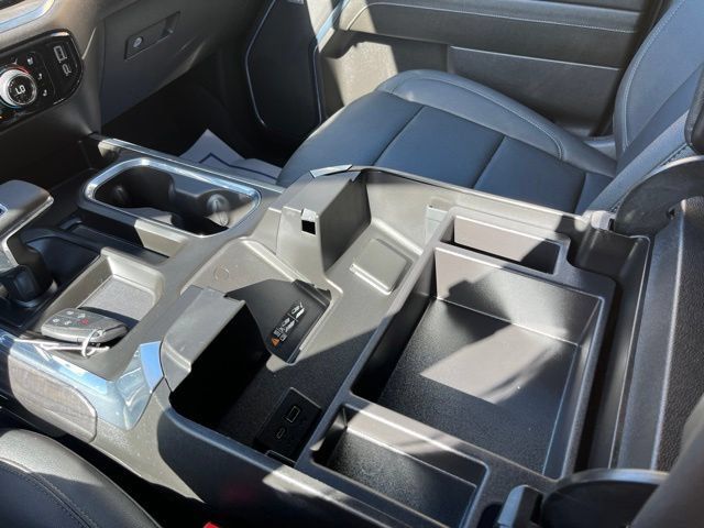 Certified 2024 Chevrolet Silverado 1500 LTZ w/ LTZ Convenience Package II AWD/4WD image 31