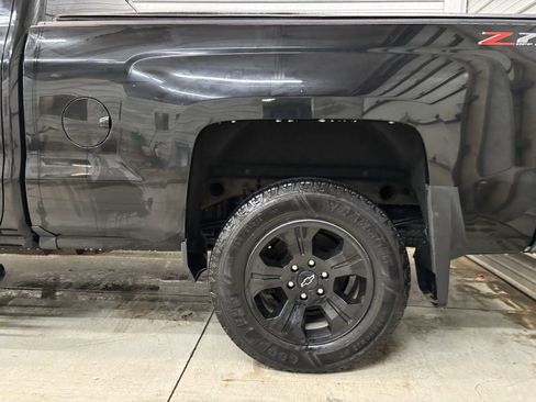 Used 2018 Chevrolet Silverado 1500 LT w/ All Star Edition image 6