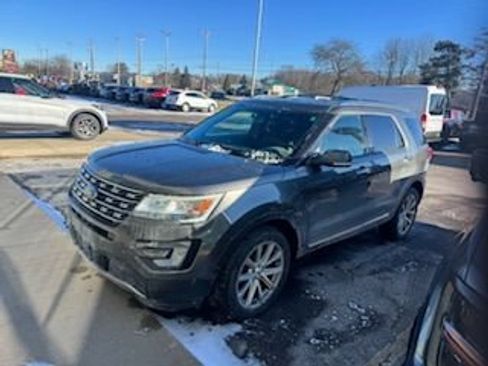 Used 2017 Ford Explorer Limited AWD/4WD image 2