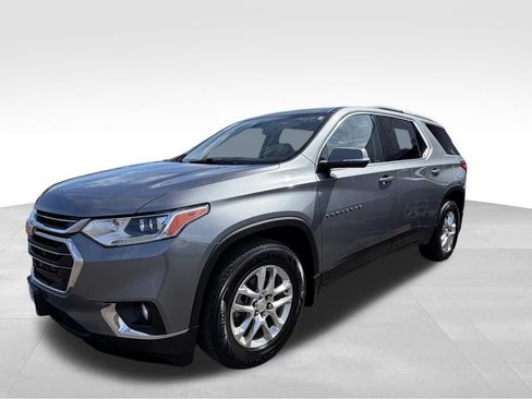 Used 2019 Chevrolet Traverse LT w/ LPO, Floor Liner Package AWD/4WD image 23