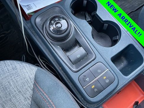 Used 2022 Ford Maverick XLT image 12