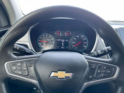 Certified 2019 Chevrolet Equinox LS w/ LS Convenience Package FWD image 11