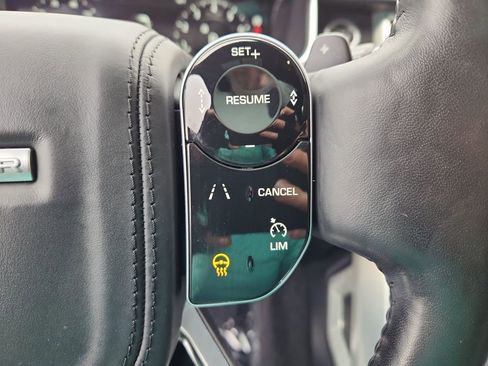 Used 2019 Land Rover Range Rover HSE image 20