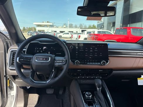 New 2026 GMC Canyon AT4 image 15