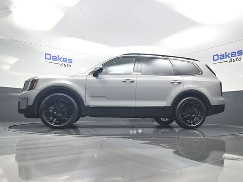 Certified 2025 Kia Telluride SX Prestige X-Line AWD/4WD image 45