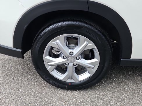 Certified 2025 Honda HR-V LX image 9