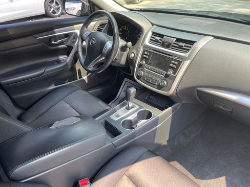 Used 2017 Nissan Altima 2.5 SR w/ Midnight Edition Package FWD image 47