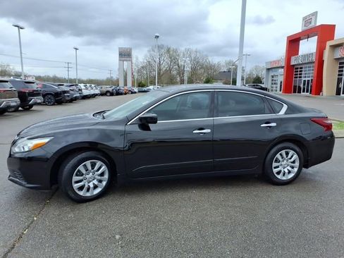 Used 2018 Nissan Altima 2.5 S w/ S Convenience Package image 17