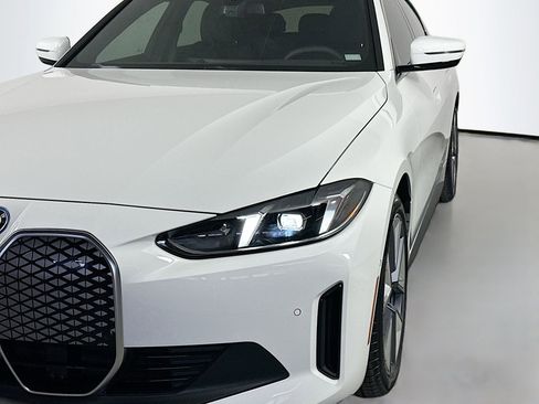 Used 2025 BMW i4 xDrive40i w/ Premium Package image 8