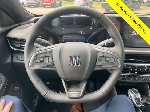 New 2025 Buick Envista Avenir image 19