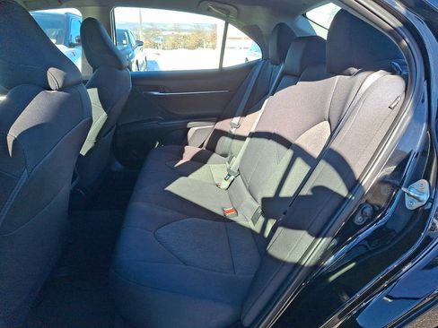Used 2021 Toyota Camry LE image 8