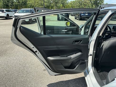 Certified 2024 Nissan Altima 2.5 SV FWD image 23