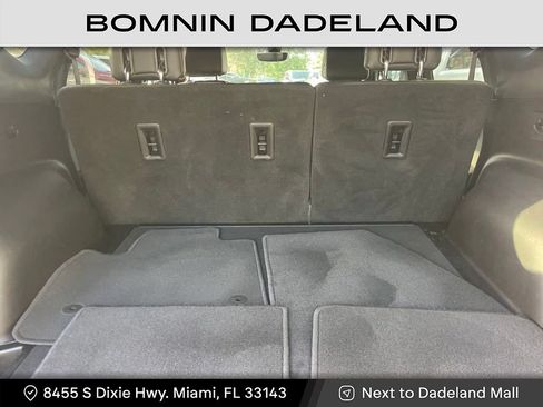Used 2021 Chevrolet Blazer Premier w/ Driver Confidence II Package FWD image 10
