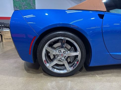 Used 2014 Chevrolet Corvette Stingray Convertible w/ 2LT Preferred Equipment Group image 30