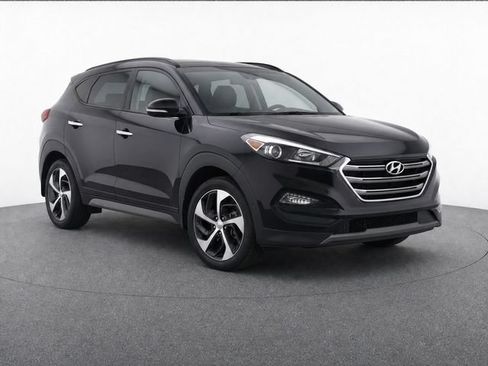 Used 2017 Hyundai Tucson Limited w/ Limited Ultimate Package 03 FWD image 3
