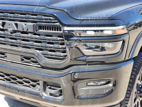 New 2025 RAM 2500 Limited AWD/4WD image 9