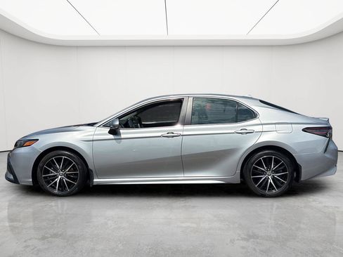 Used 2024 Toyota Camry SE w/ Cold Weather Package AWD/4WD image 27