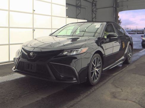 Certified 2024 Toyota Camry SE w/ Cold Weather Package image 1