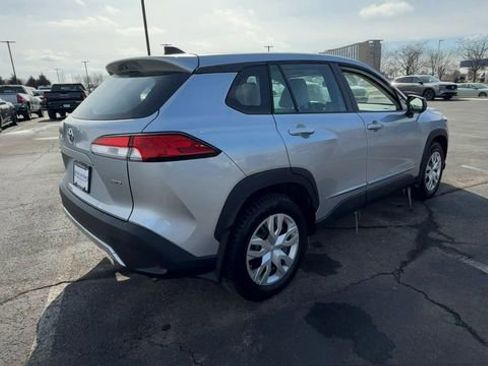 Used 2022 Toyota Corolla Cross L image 8