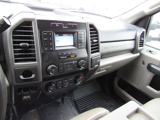 Used 2020 Ford F550 2WD Crew Cab Super Duty image 42