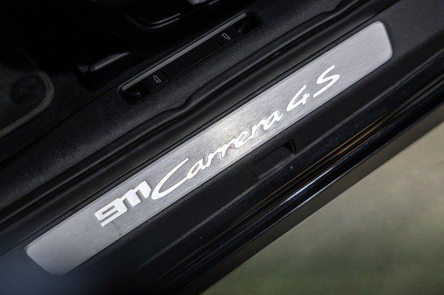 Used 2020 Porsche 911 Carrera 4S AWD/4WD image 32