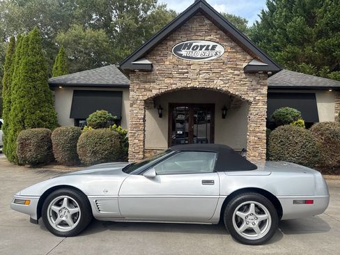 Used 1996 Chevrolet Corvette Convertible image 1