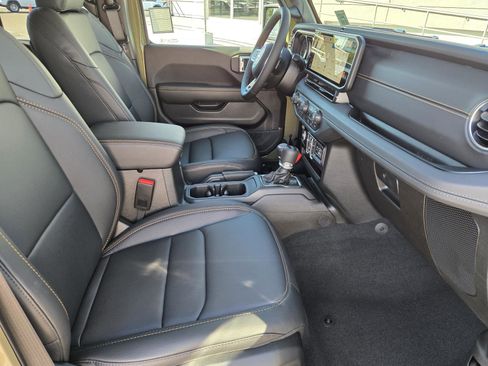 New 2026 Jeep Wrangler Unlimited Sahara image 37