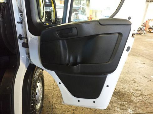 Used 2023 RAM ProMaster 3500 w/ Lane Management Group FWD image 23