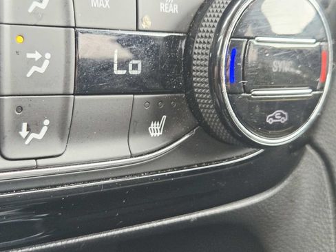 Used 2023 Buick Encore GX Select AWD/4WD image 26