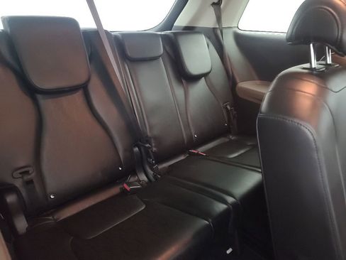 Used 2025 Kia Carnival FWD image 17