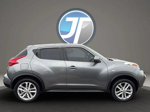 Used 2011 Nissan Juke SL FWD image 5