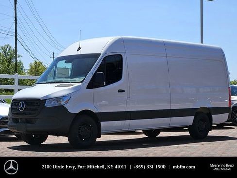 Used 2024 Mercedes-Benz Sprinter 2500 image 1