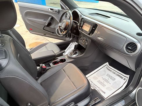Used 2013 Volkswagen Beetle 2.5 image 9